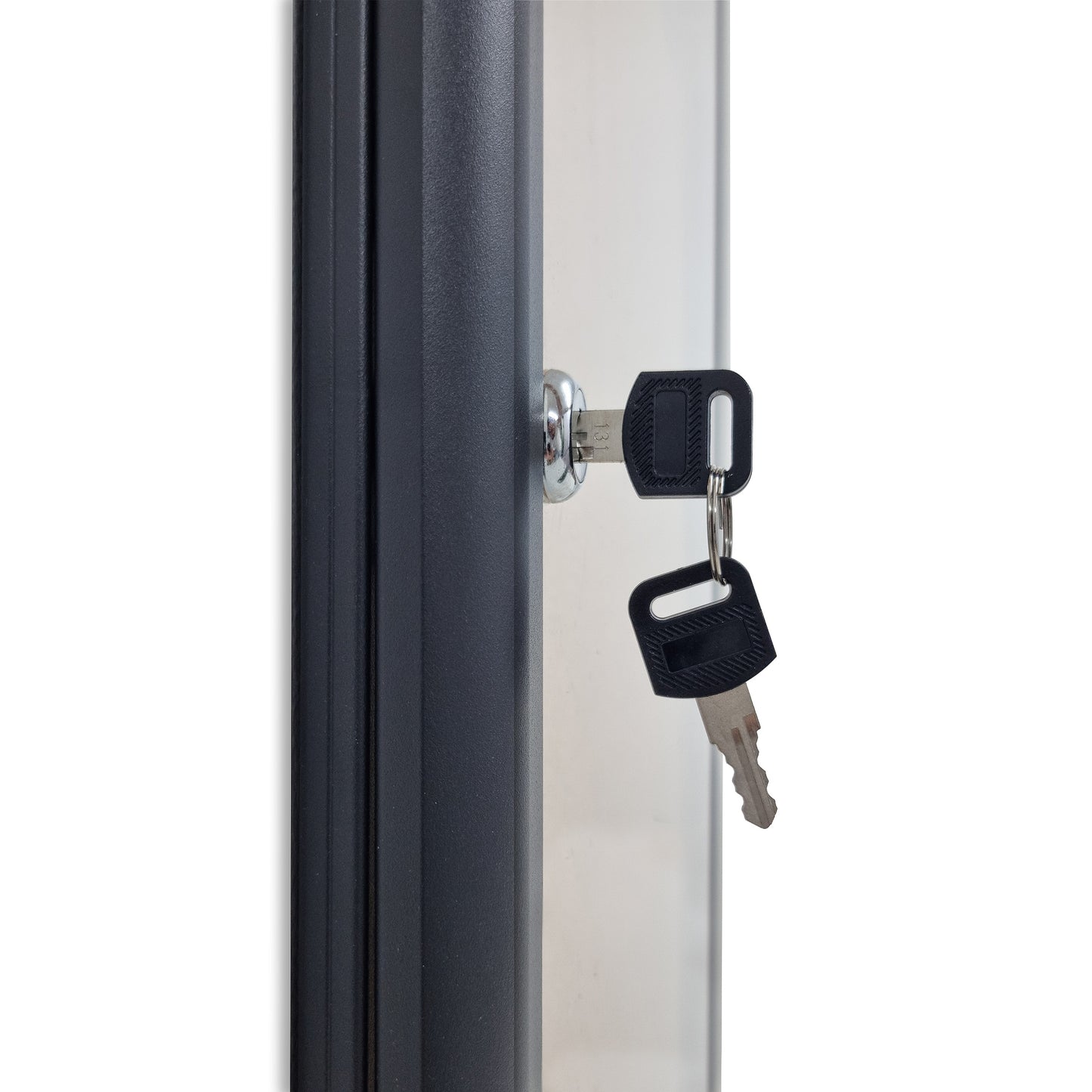 לוח מודעות עם נעילה דלת זכוכית 70/100 ס"מ - Bclear