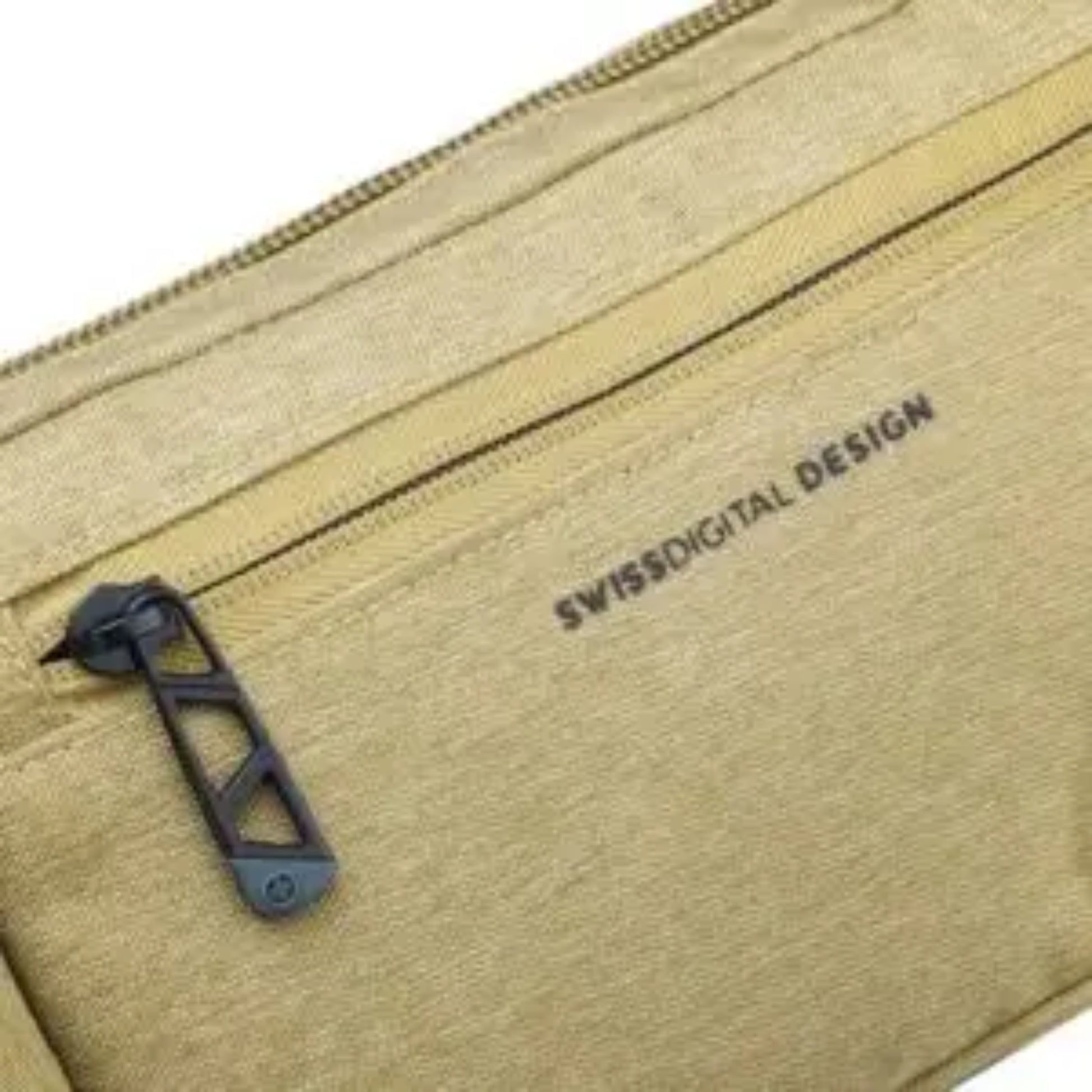 פאוץ Berg Swiss Digital