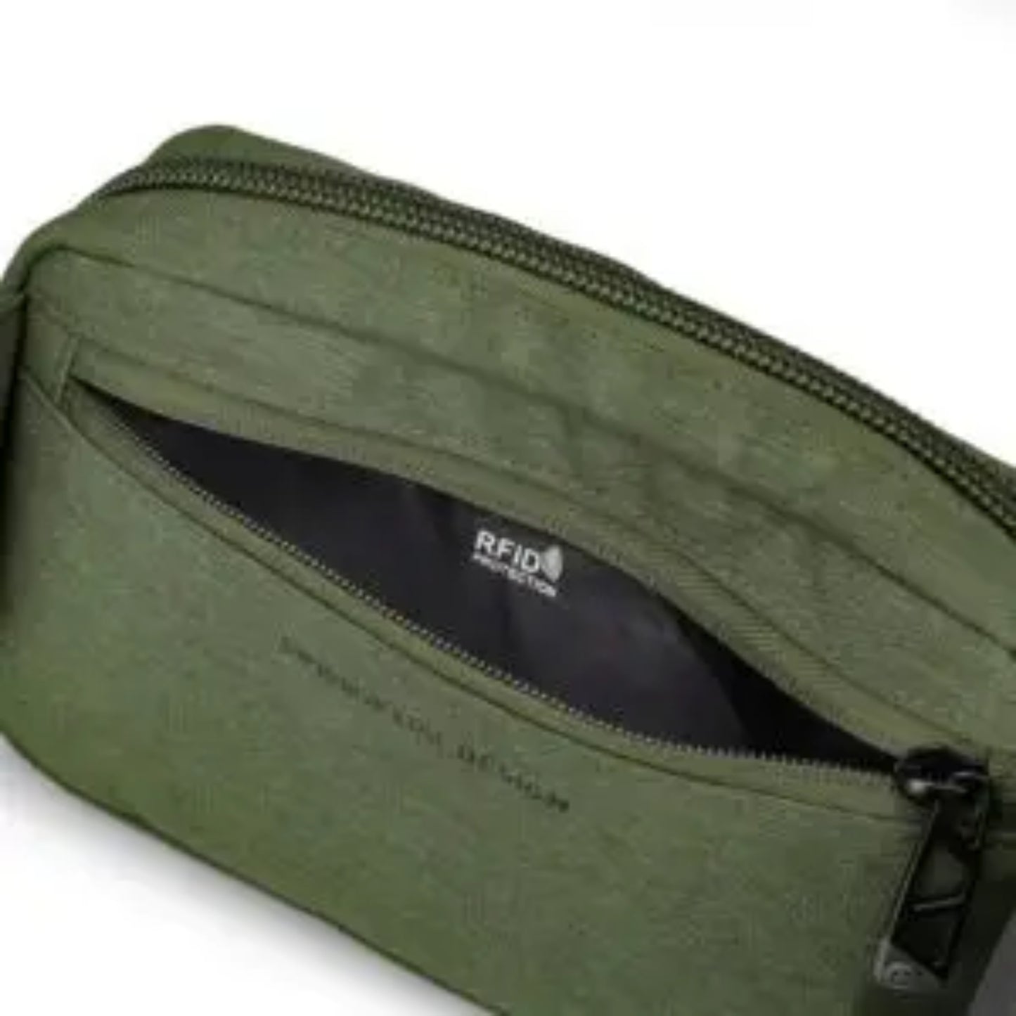 פאוץ Berg Swiss Digital