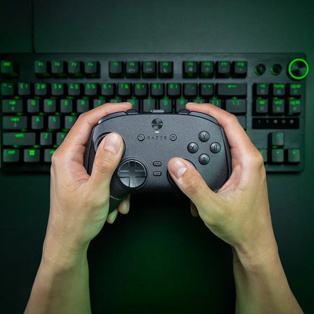 בקר אלחוטי Razer Wolverine V3 Pro 8K PC