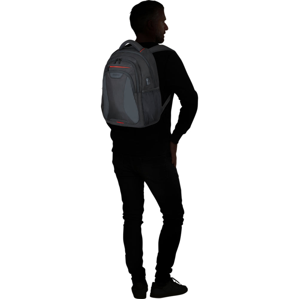 תיק-גב-למחשב-15-6-at-דגם-at-work-usb-eco-בצבע-שחור