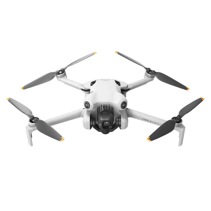 רחפן DJI Mini 4 Pro Combo Plus ושלט חכם לצילום אווירי מקצועי, המאפשר זמן טיסה מקסימלי ואיכות וידאו 4K להשגת תוצאות איכותיות עבור נושא העמוד