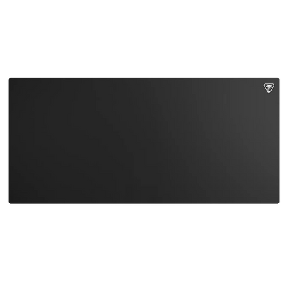 "משטח גיימינג Turtle Beach Sense Core XXL בפורמט רחב, המעניק שליטה חלקה ודיוק מרבי למקלדת ולעכבר.