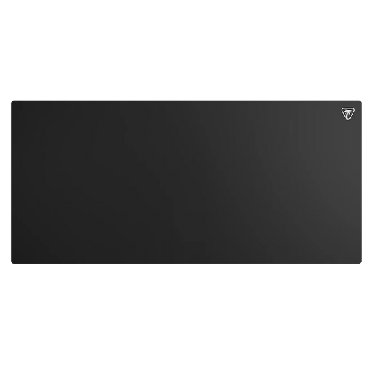 "משטח גיימינג Turtle Beach Sense Core XXL בפורמט רחב, המעניק שליטה חלקה ודיוק מרבי למקלדת ולעכבר.