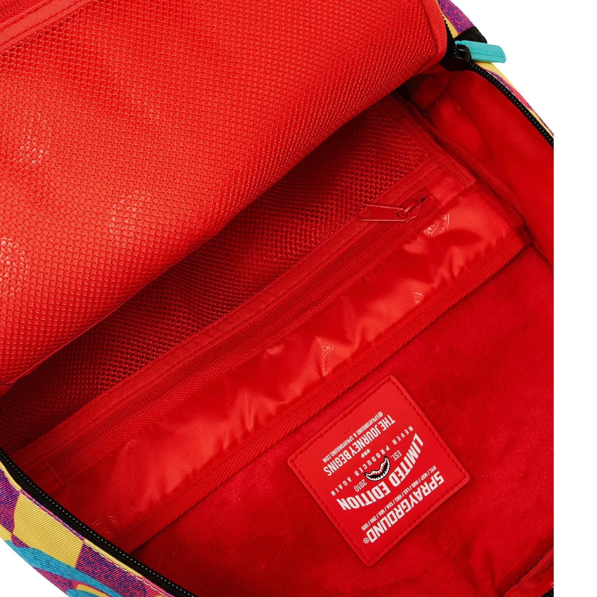 תיק גב Snoopy Shark Mouth Chill Sprayground 2025