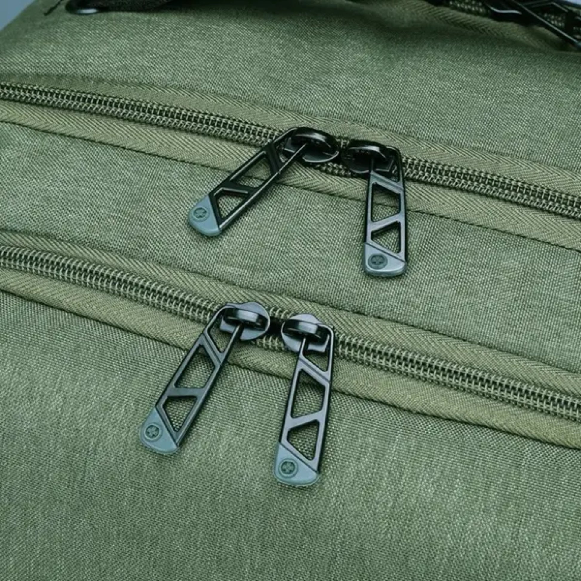 תיק גב למחשב 16" Large Berg Swiss Digital ירוק