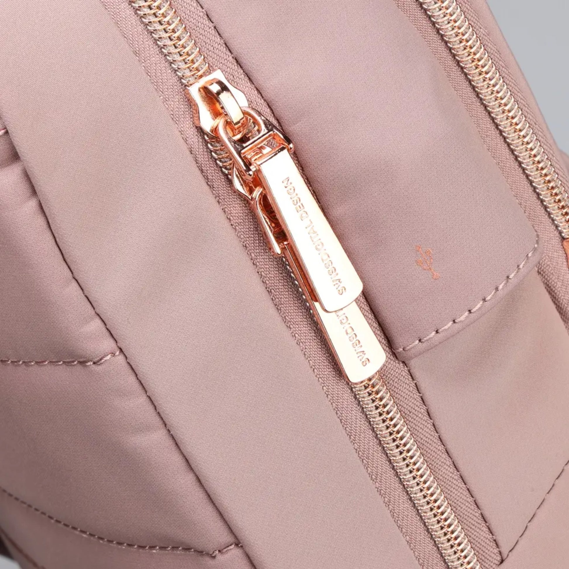 תיק גב Katy Rose M Swiss Digital