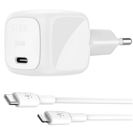 מטען קיר קומפקטי כולל כבל Belkin BoostCharge USB-C 30W