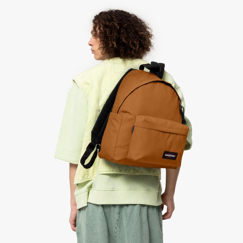 תיק גב Caramel Brown Day Pak'r Eastpak