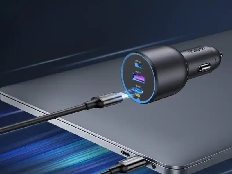מטען לרכב 2xusb-c Pd+usb-a 130w שחור Ugreen
