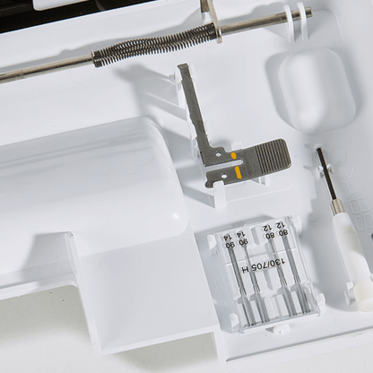 מכונת תפירה Brother 2104D Overlocker-White