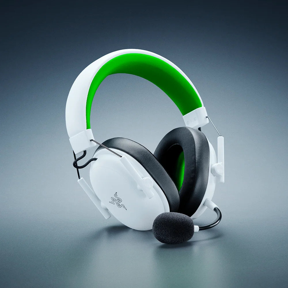 אוזניות לבן RAZER BLACKSHARK V3 X HYPERSPEED FOR XBOX