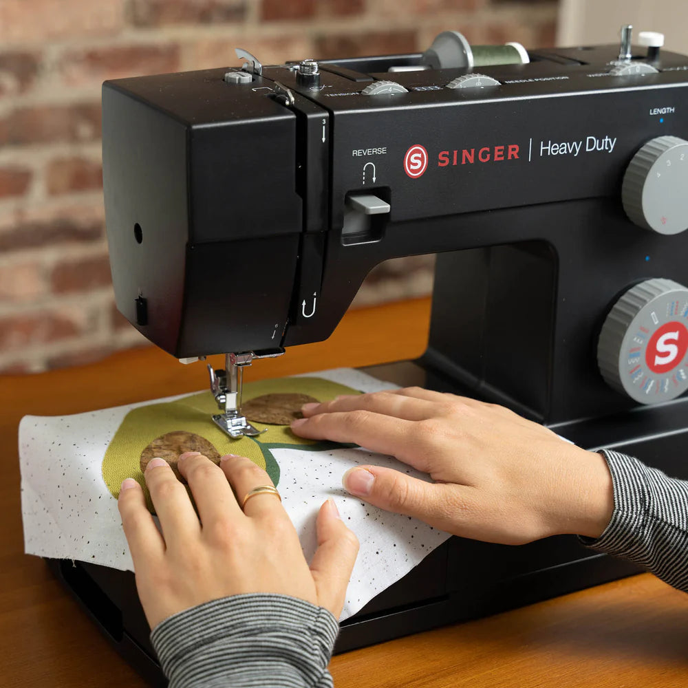 מכונת תפירה SINGER Heavy Duty 4432 Sewing Machine-Black